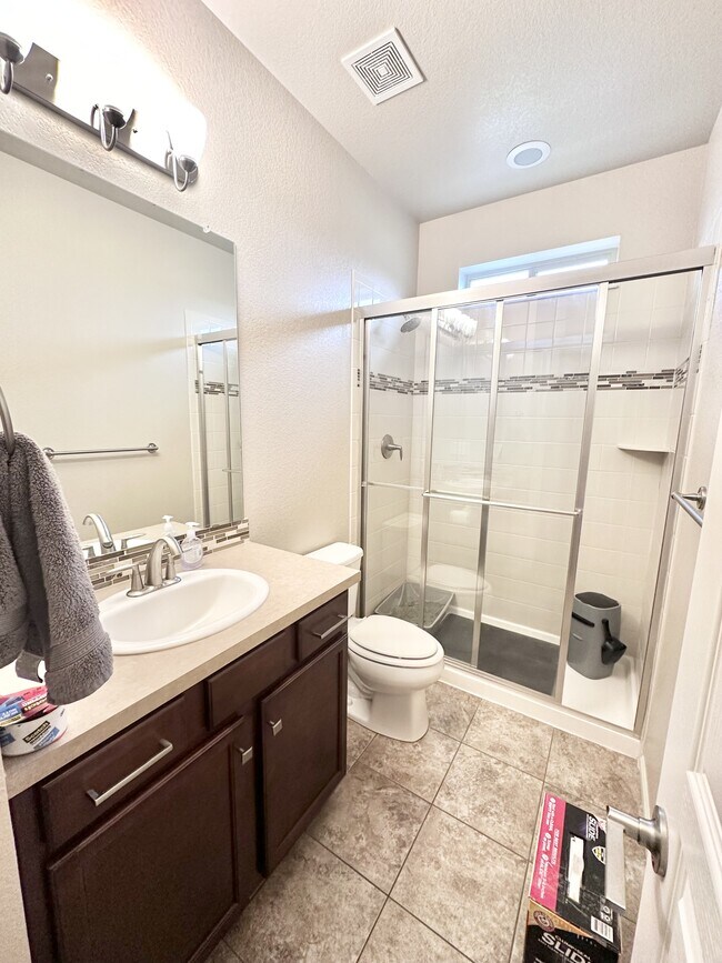 Building Photo - 6626 Tuxedo Park Rd