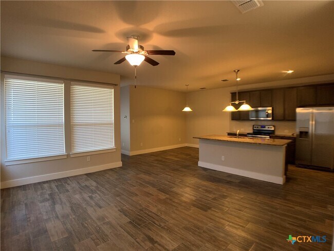 Building Photo - 711 Gristmill Dr