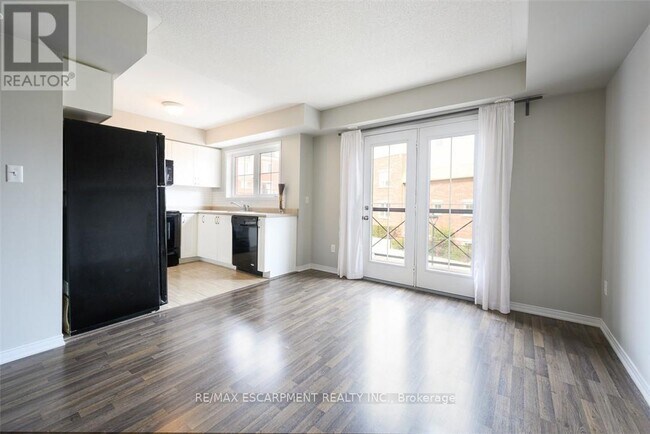 Photo du bâtiment - 31 Hays Blvd