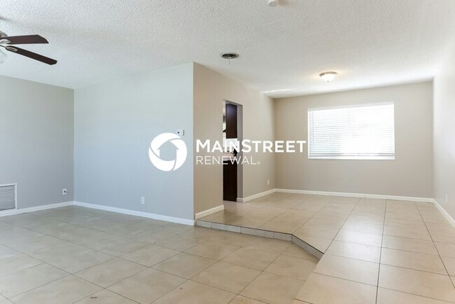Photo - 3 Bedroom Pet-Friendly Home in Lauderhill, FL with Main Street Renewal
