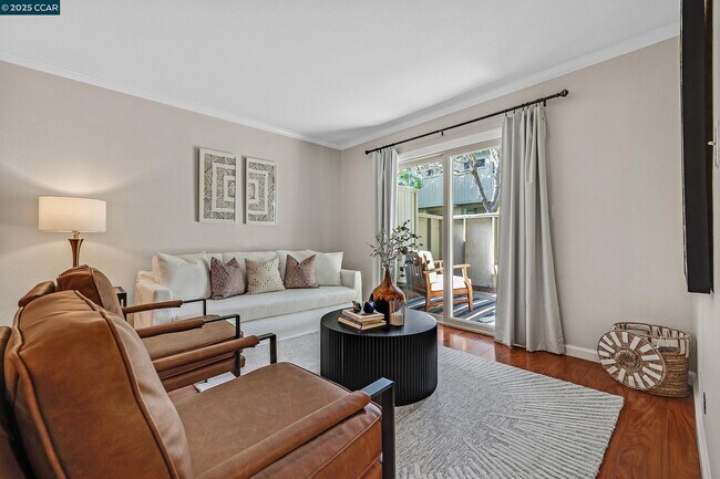 Foto del edificio - 1668 Parkside Dr