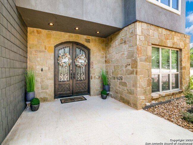 Foto del edificio - 5 Bedroom/3.5 Bathroom Home in the Ensenad...