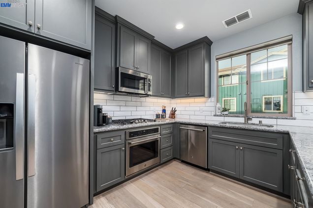Building Photo - 865 Tranquility Cir