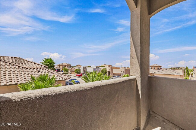Foto del edificio - 12744 Midland Ct