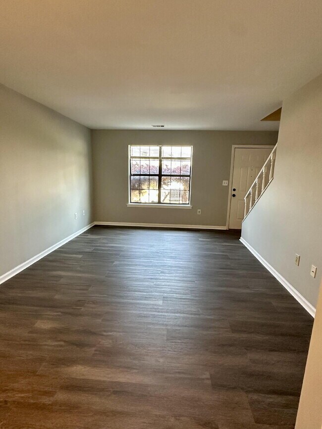 Foto del edificio - Move in Ready!