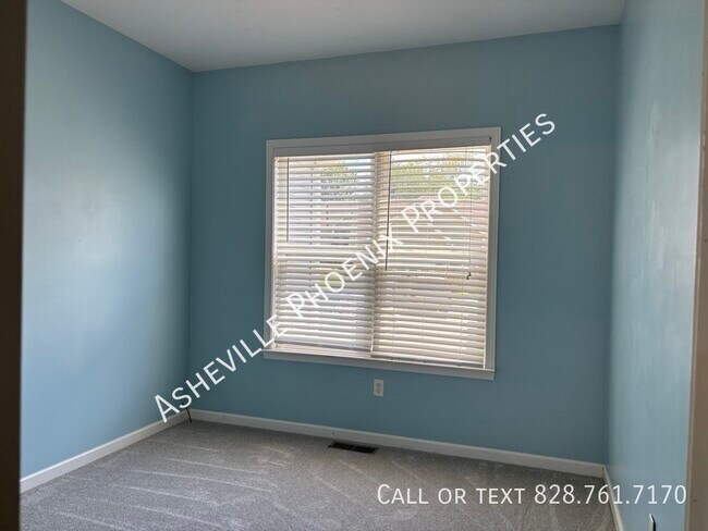 Foto del edificio - 52 Woodcreek Cir