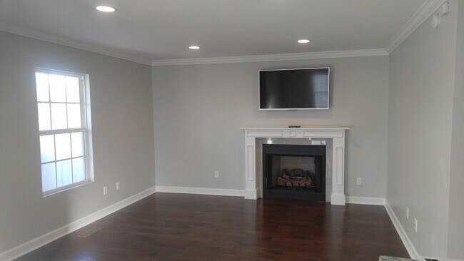 Foto del edificio - 3 bed, 2 bath home!