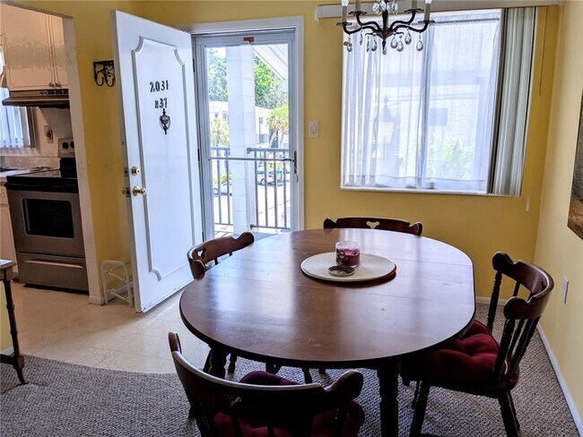 Foto del edificio - 2031 Canal Dr