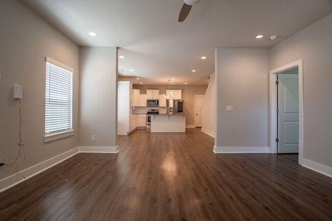Building Photo - Now Pre-Leasing!!! Stunning 4 Bedroom, 3.5 Bathroom Home