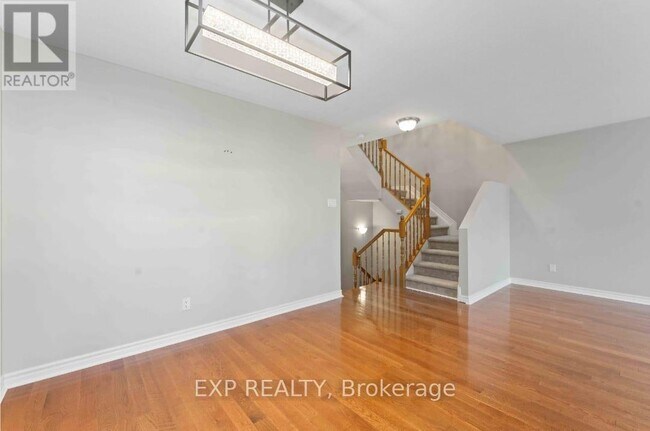 Building Photo - 227 Moss Grove St
