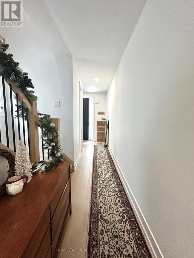 Building Photo - 1965 Upperpoint Gate