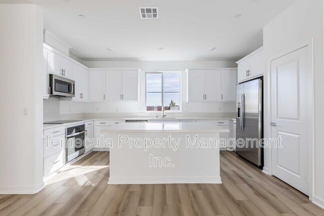 Foto del edificio - 31374 Lolite Dr