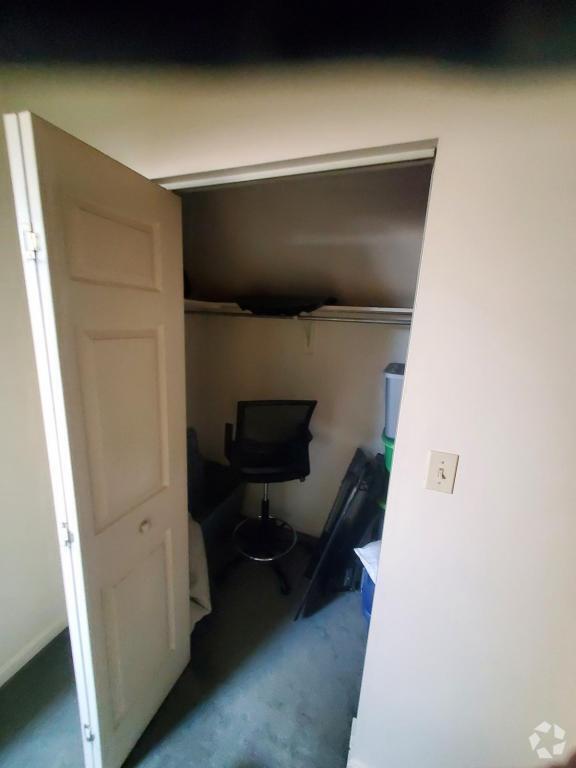 Bradford Estates Apartments under 2,991 Harrisburg, PA 1 Rentals