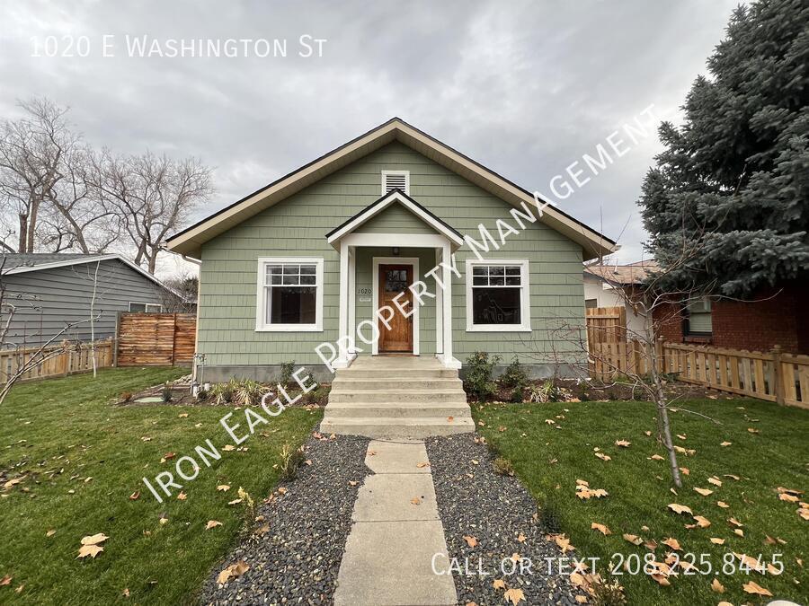 Primary Photo - 1020 E Washington St