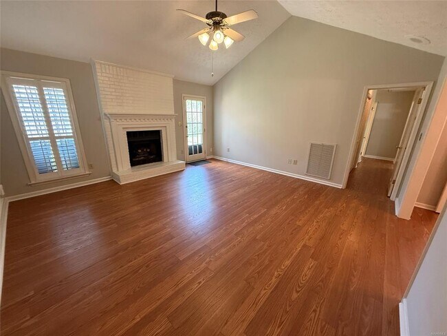 Foto del edificio - 3204 Gatsby Ln