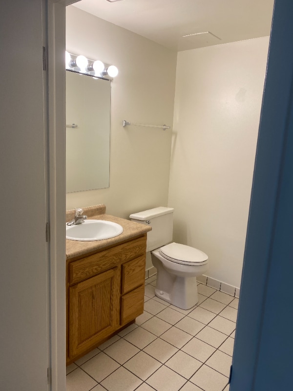 Building Photo - 5550 Abbey Dr