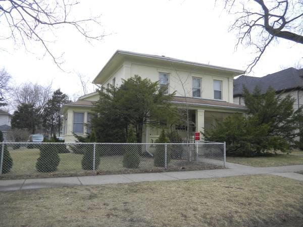 Outside of property - 426 N Genesee St