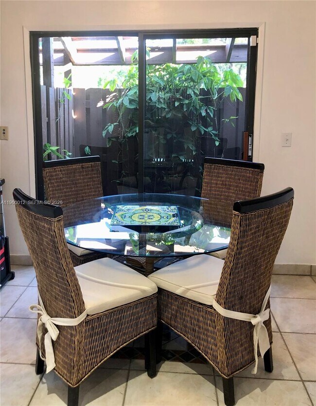 Building Photo - 1422 Amanda St