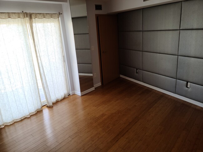 Building Photo - 8114 Queens Blvd