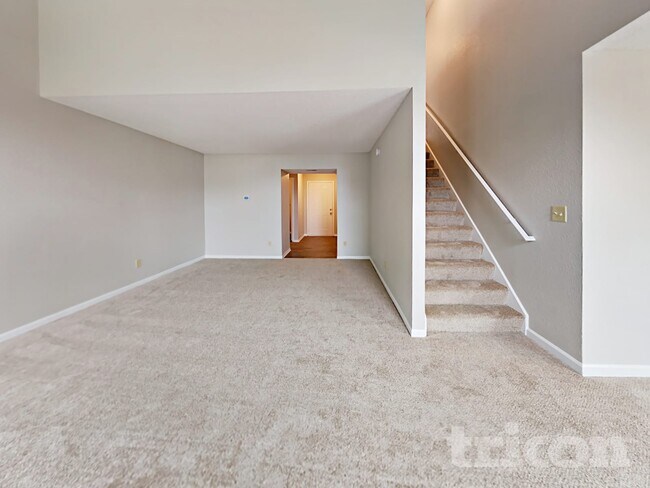 Foto del edificio - 10245 Cadogan Dr