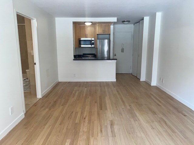 Foto del edificio - 236 E 36th St