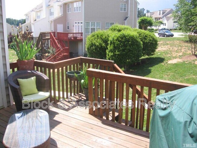 Foto del edificio - 603 Knightsborough Way