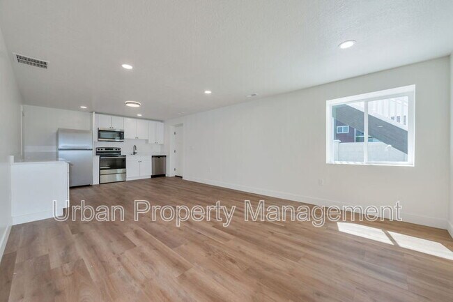 Foto del edificio - 4011 Serenity Ln