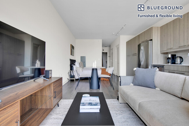 Building Photo - 730 W Couch Pl