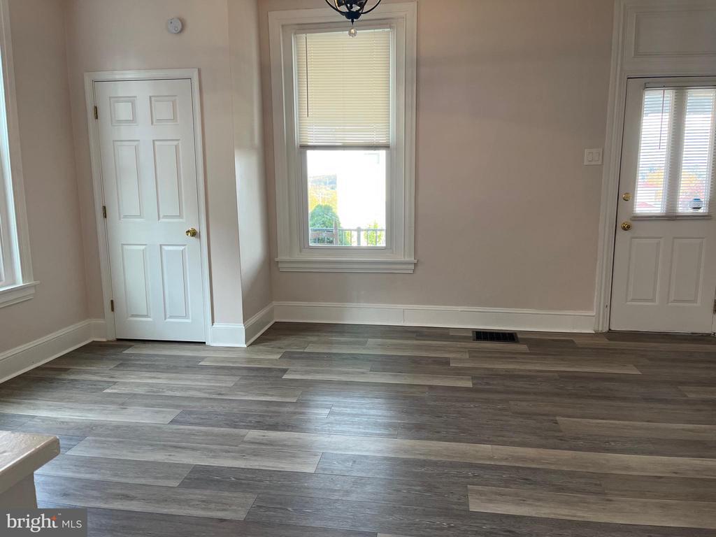 Foto principal - 152 Rockland Ave