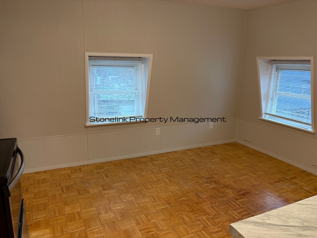 Building Photo - 51 Matilda St