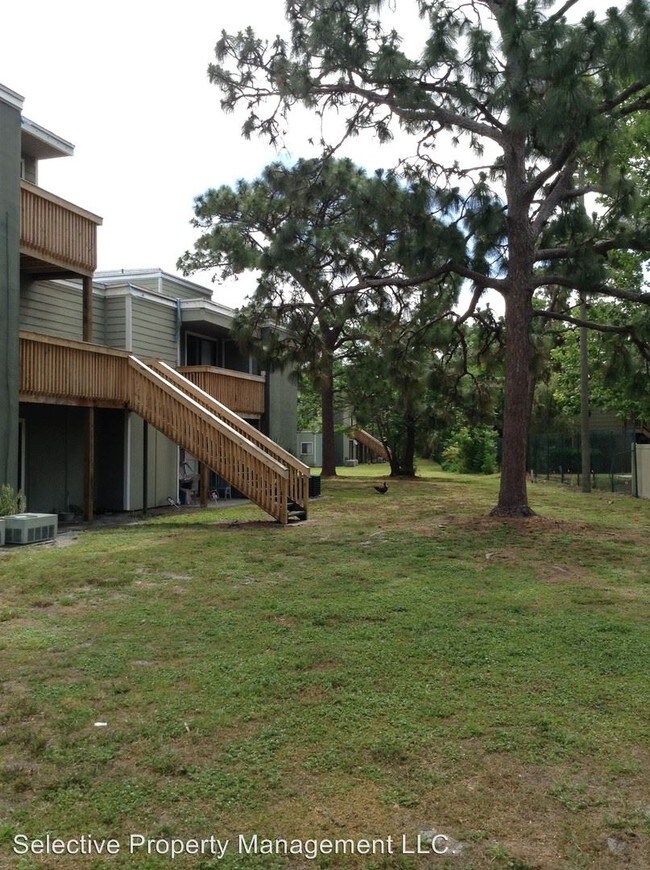 Building Photo - 242 Scottsdale Sq