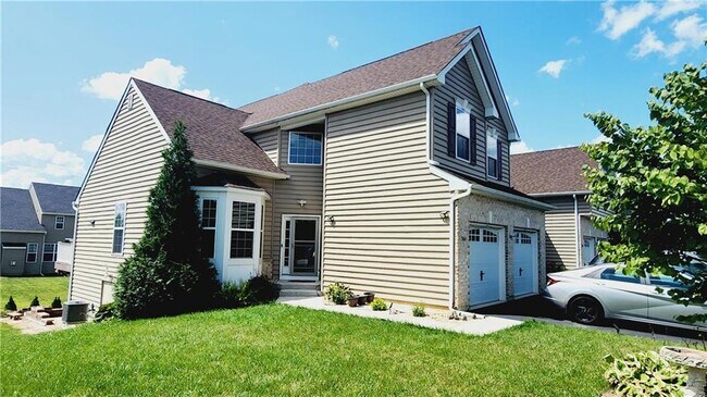 Building Photo - 964 Spring White Dr