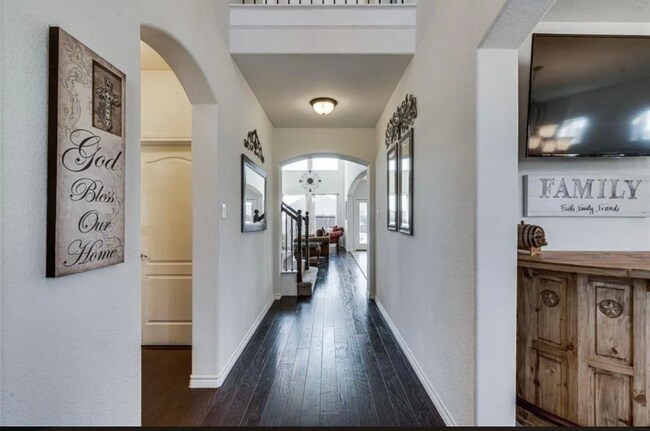 Foto del edificio - 404 S Hill Dr