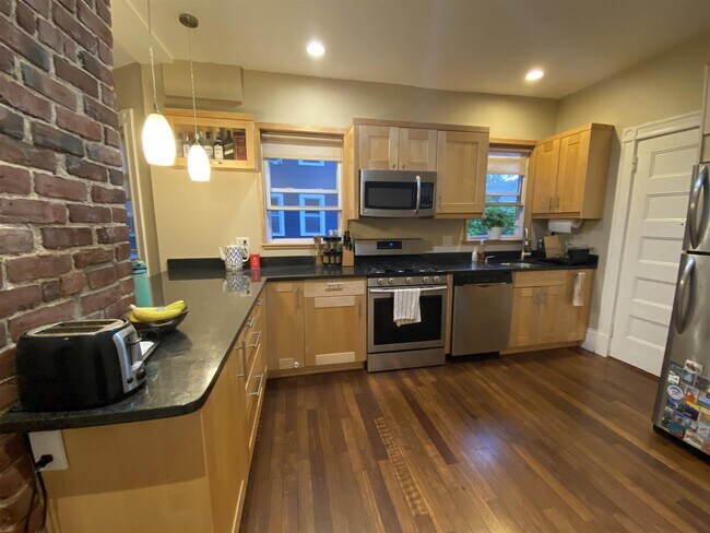 Foto del edificio - 217 Harvard St