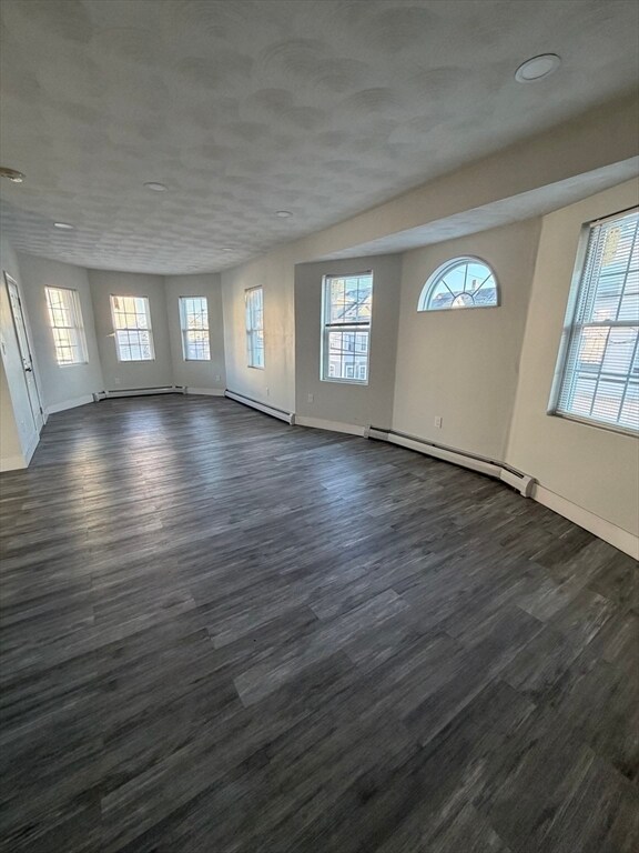 Foto del edificio - 539-541-541 N Front St