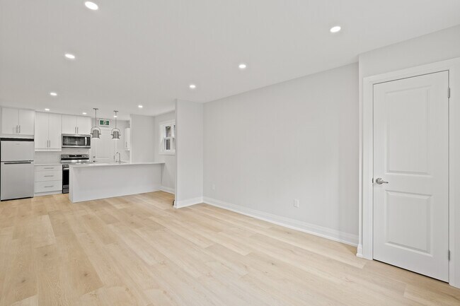Photo du bâtiment - 28 Strathgowan Ave