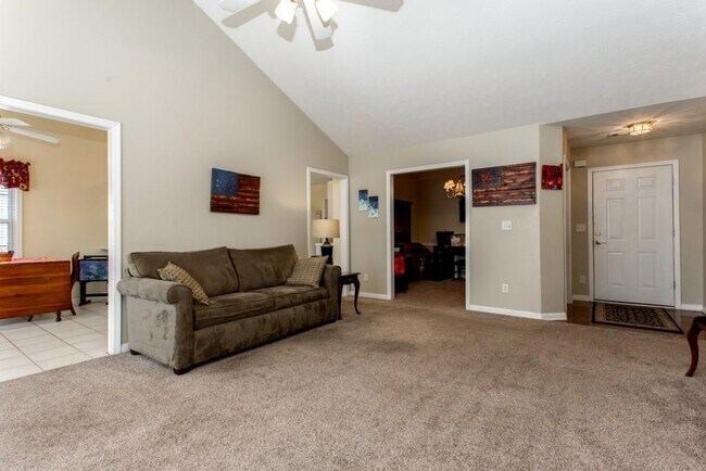 Foto del edificio - 6229 Huckleberry Ridge