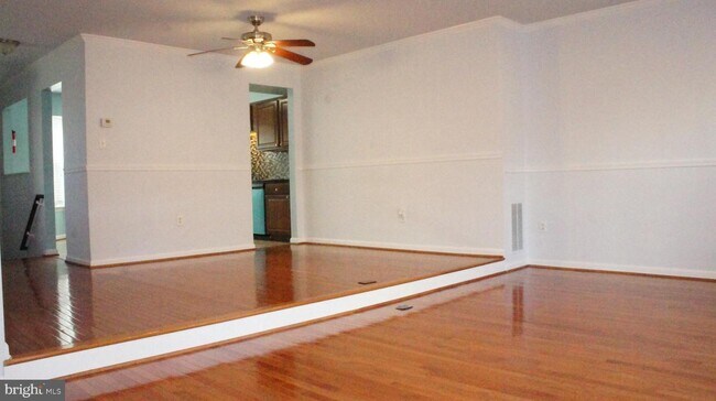 Foto del edificio - 6159 Forest Creek Ln