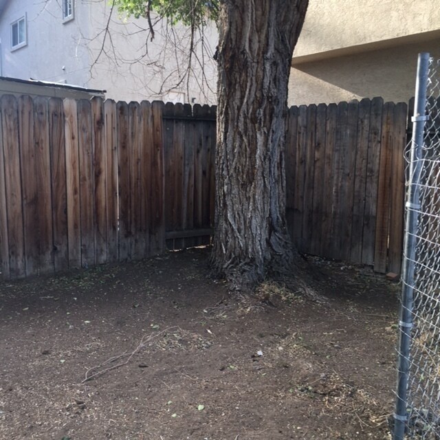 Foto del edificio - Charming 1 Bedroom Close to Downtown!!