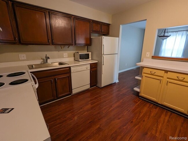 Foto del edificio - 29628 Middlebelt Rd