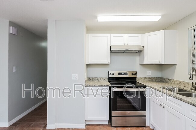 Foto del edificio - 6210 N 37th St