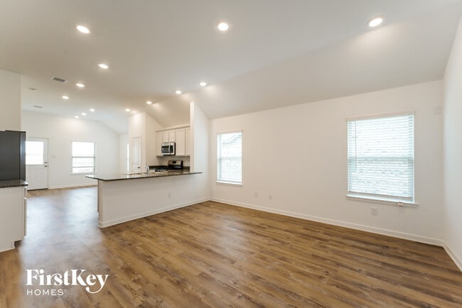 Building Photo - 3411 Avary River Ln