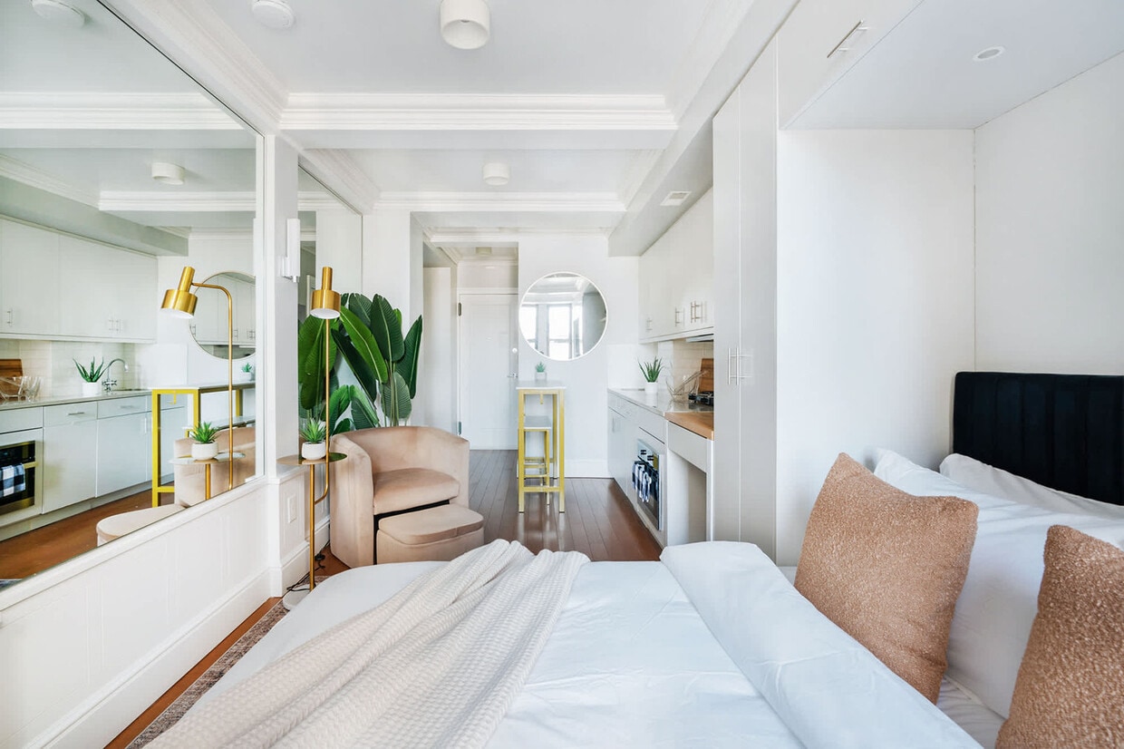Foto principal - 240 W 73rd St
