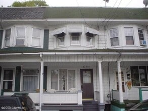 Building Photo - 1016 W Lynn St