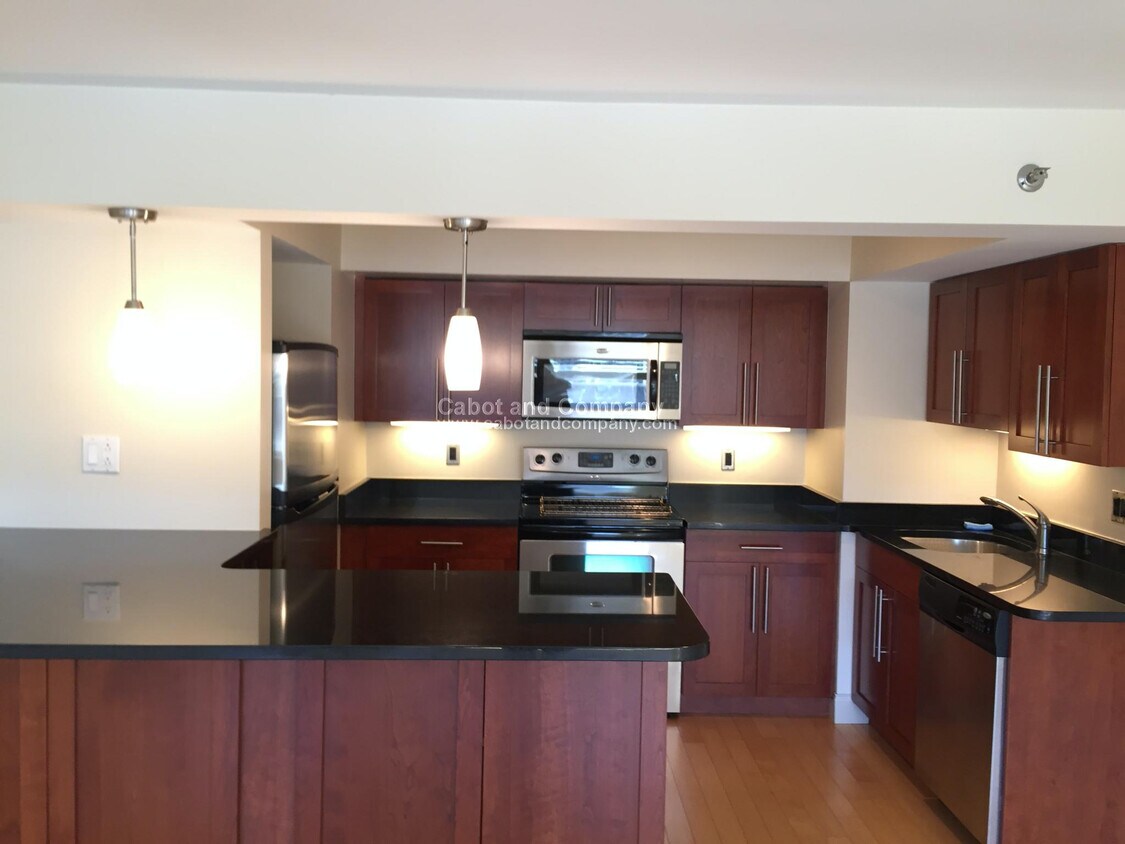 Foto principal - 1600 Beacon St