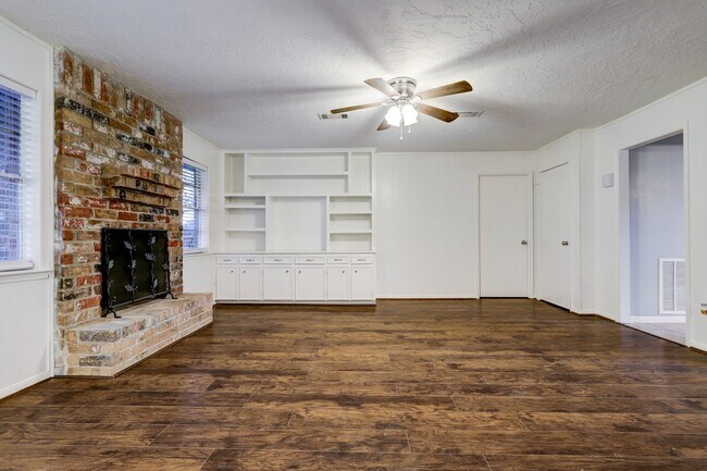 Foto del edificio - 12346 Huntington Venture Dr