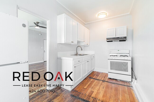 Building Photo - 109 S Normandie Ave