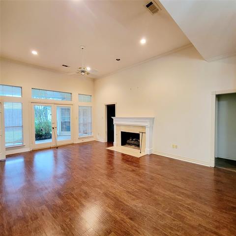 Building Photo - 1017 McCoy Dr