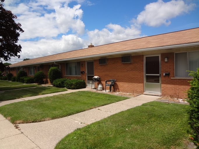 Primary Photo - Warren Dequindre Apartments