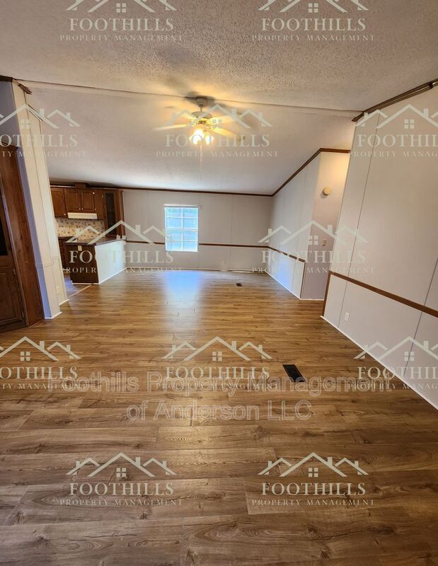 Foto del edificio - 108 Hickory Forest Dr